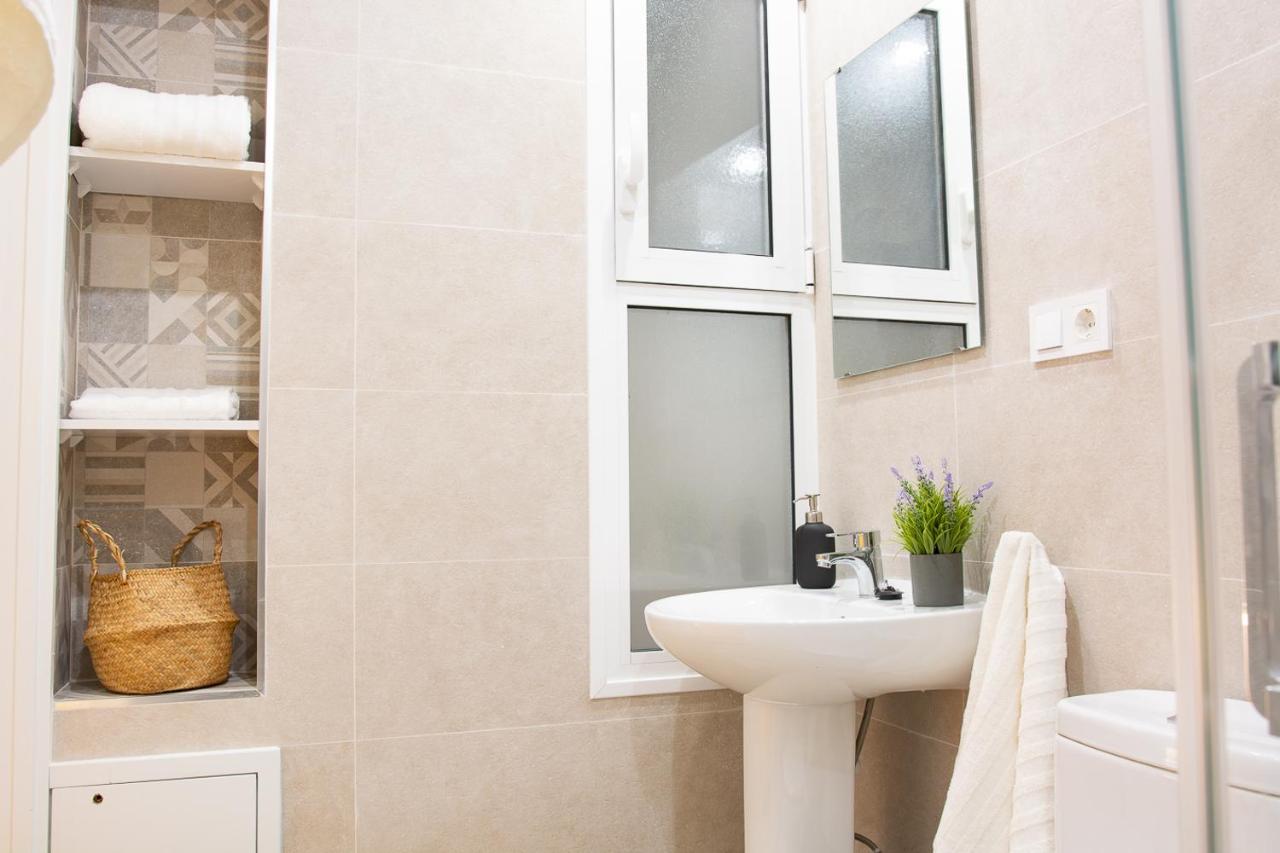 Ap Hotel Navas Аликанте Екстериор снимка
